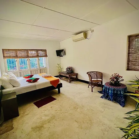 Louis Lake Villa Kandy Exterior photo